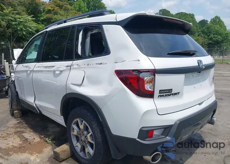 2023 Honda Passport Awd Trailsport from USA, damaged, VIN 5FNYF8H62PB043341